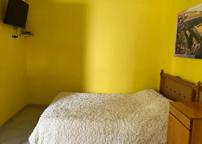 сдам квартиры возле моря Apartment